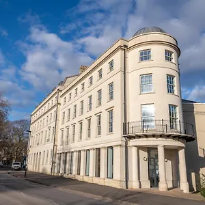 Apartamento Of, Bath