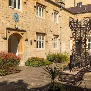 St Catherine's Hospital - Curated Apartment